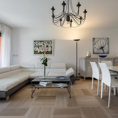 Les Jardins Du Cap Appartement